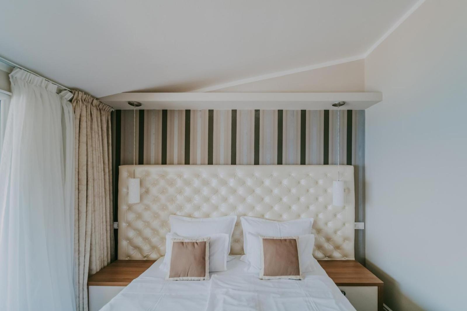 Bellevue Rooms Stara Baška Buitenkant foto
