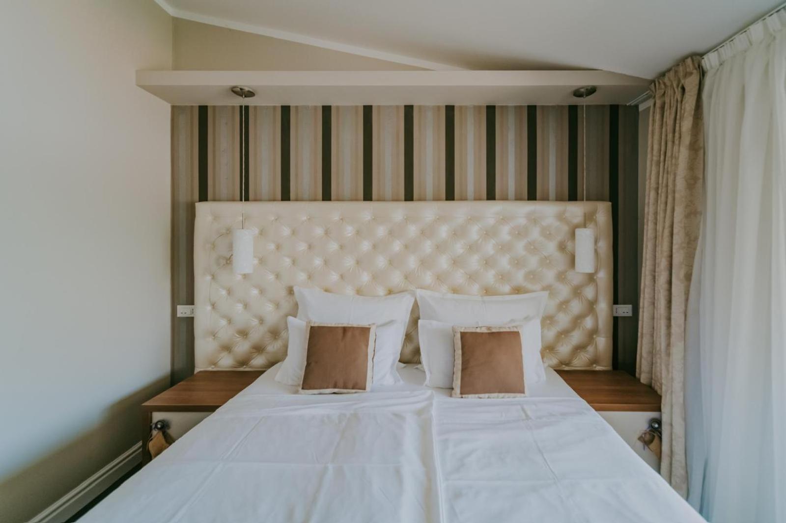 Bellevue Rooms Stara Baška Buitenkant foto